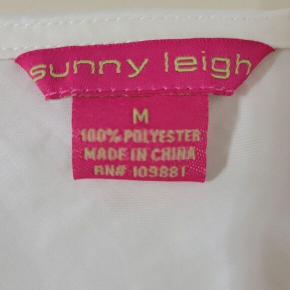 Sunny Leigh Ivory Knotted Front Sleeveless Top - Picture 2 of 6